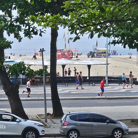 Leme De Frente Para O Mar Na Quadra Gourmet Da Atlantica Rio de Janeiro Bagian luar foto